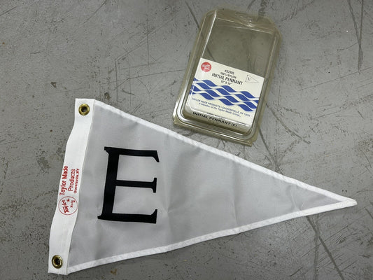 TAYLOR MADE 33305 / INITIAL E PENNANT / 10" x 16" / NEW