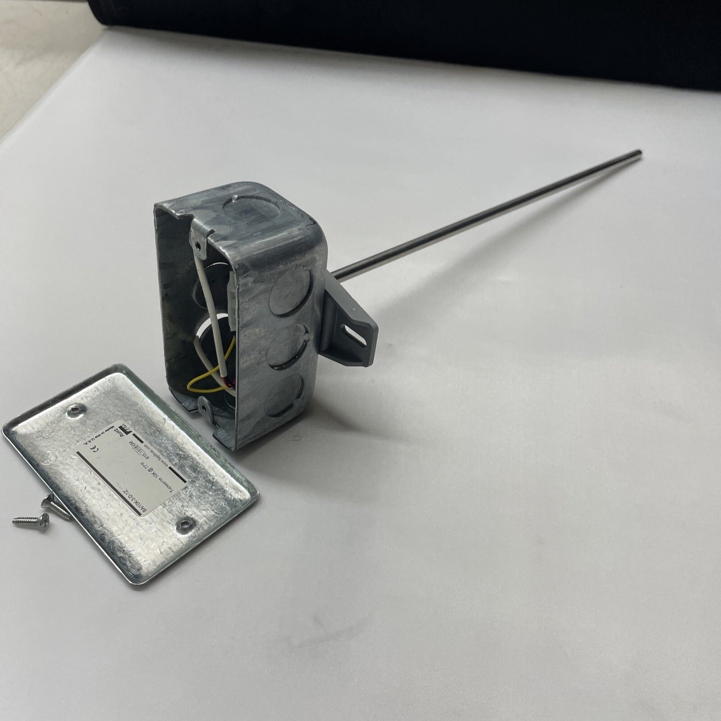 BAPI BA/10K-3-D-12 Duct Temperature Sensor 10K Type III Thermistor 12"