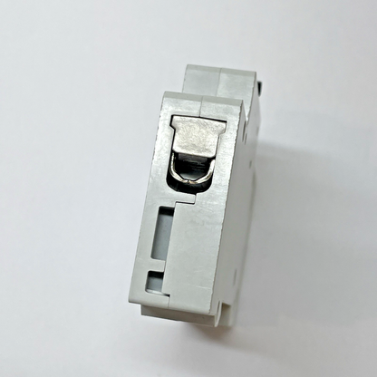 GE V-LINE V37115 15A 1-Pole DIN-Rail Circuit Breaker D15 277/480V (NEW)