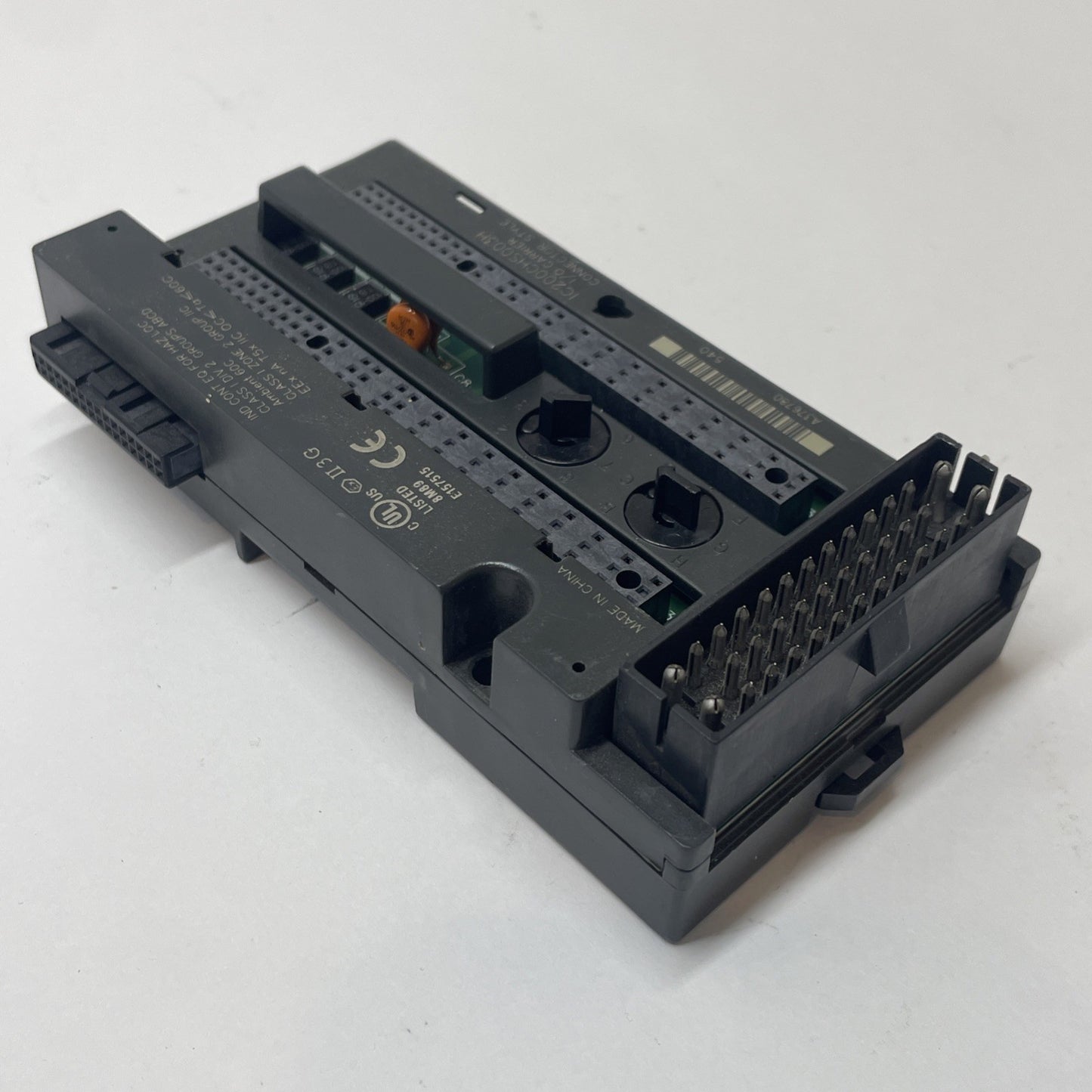 GE FANUC Versamax IC200CHS003H Connector-Style I/O Carrier Module