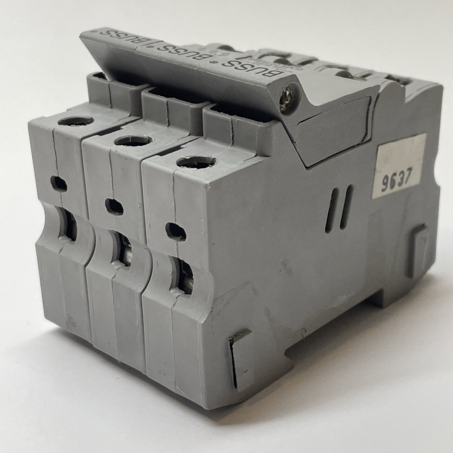 BUSS CHCC3 CIRCUIT BREAKER BUSSMANN 600V 30A WITH (3) LP-CC-5 FUSES