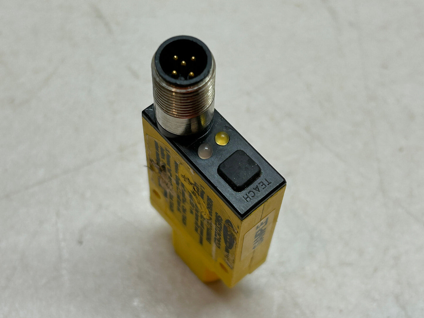 BANNER SME312C2QD / 56953 MINI-BEAM SENSOR / USED AS SAMPLE ONLY