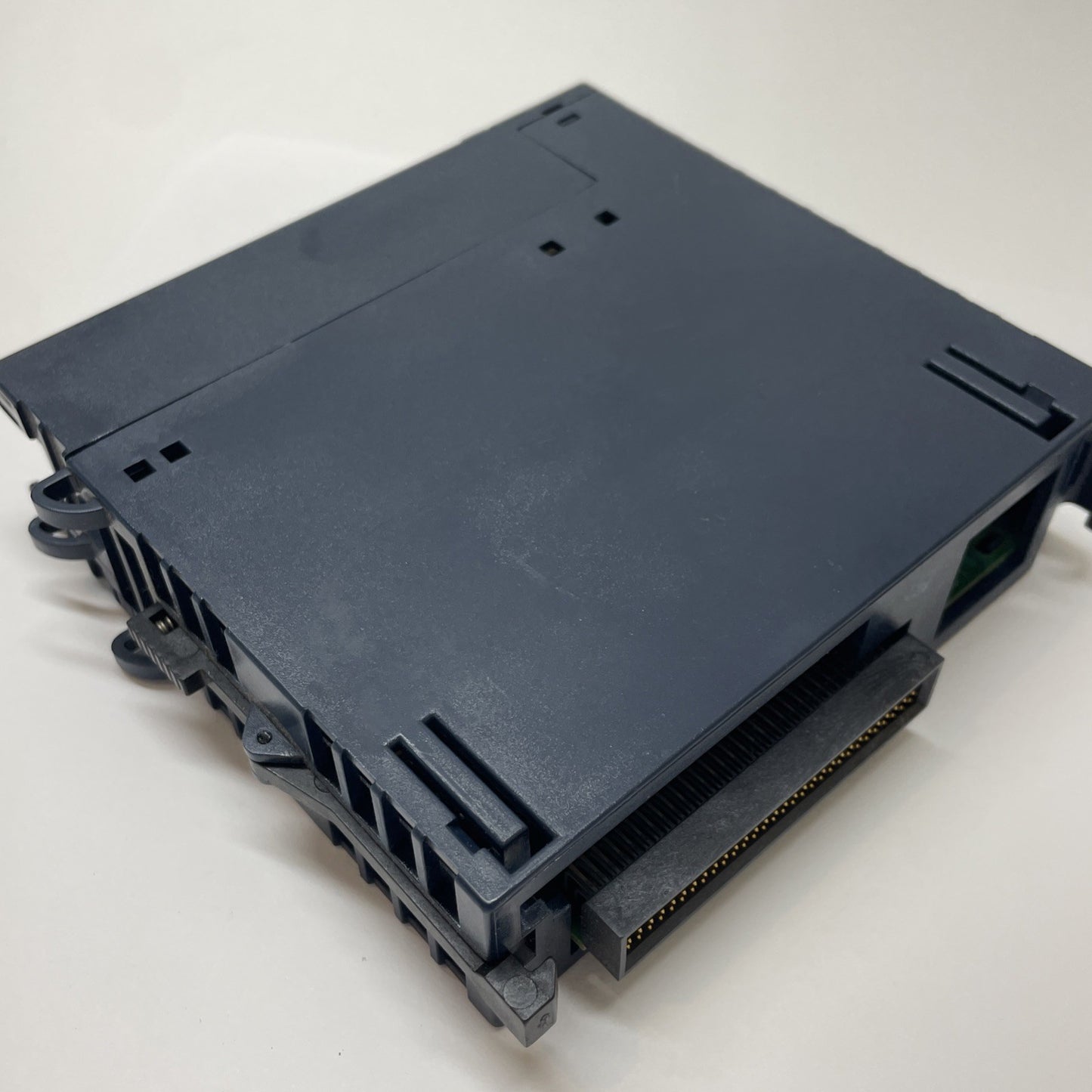 IC695PSD040B 40 W DC Power Supply Module (RX3i / PACSystems)