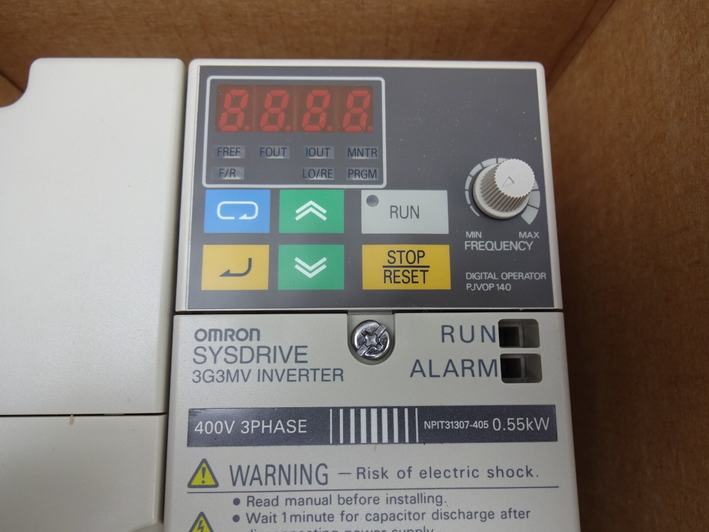 OMRON 3G3MV-C4004 / SYSDRIVE INVERTER 400V / 3PH / 0.55KW / NEW IN BOX