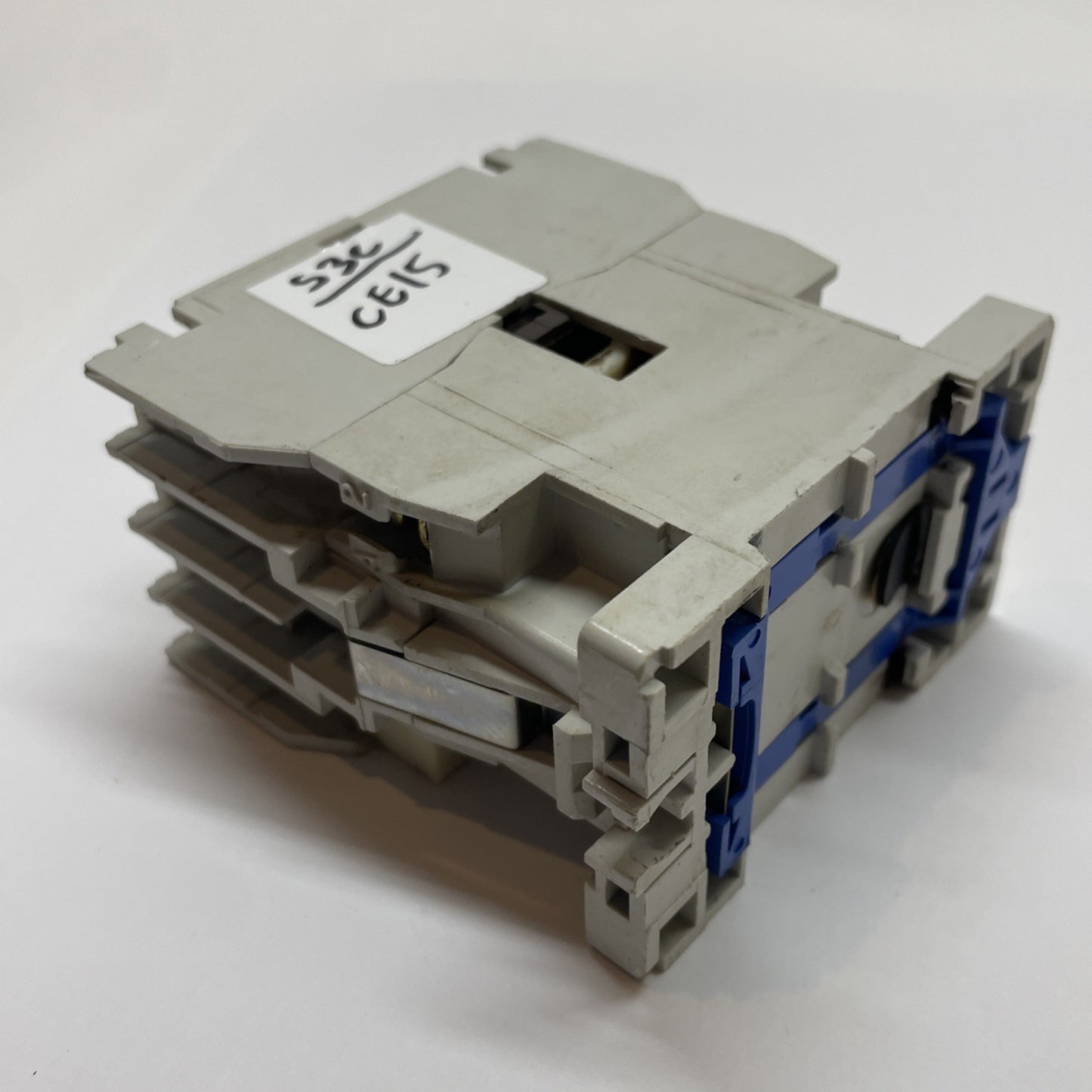 Cutler Hammer CE15BNS3 3-Pole Contactor 10A 600VAC Coil Motor Control