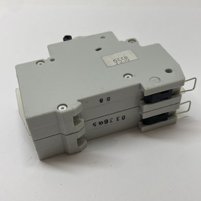 GE V-Line V37203 3 A 2-Pole 277/480 VAC D-Curve Circuit Breaker