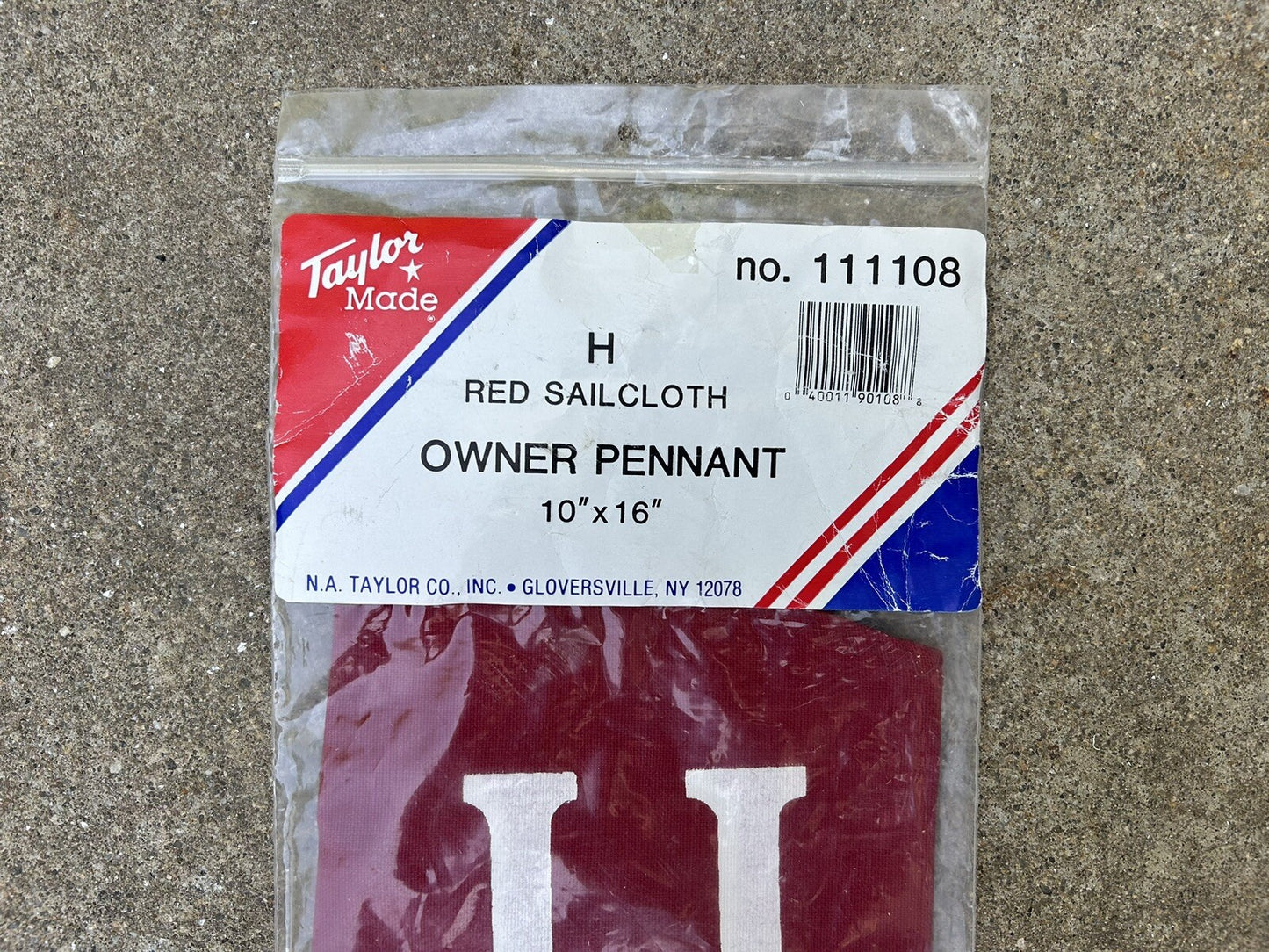 TAYLOR MADE 111108 H OWNER PENNANT 10" X 16" RED SAILCLOTH MARINE FLAG / NEW