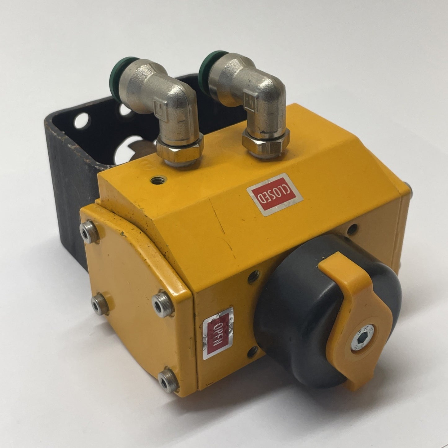 HYDAC PNEUMATIC ACTUATOR 02700918 /  ED0012.U0A00A.00K0  116PSI 8BAR (266193037)