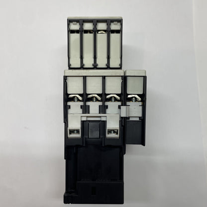 Siemens Sirius 3RT1325-1B, Motor Contactor w/ 3RH1921-1FA22 Contactor