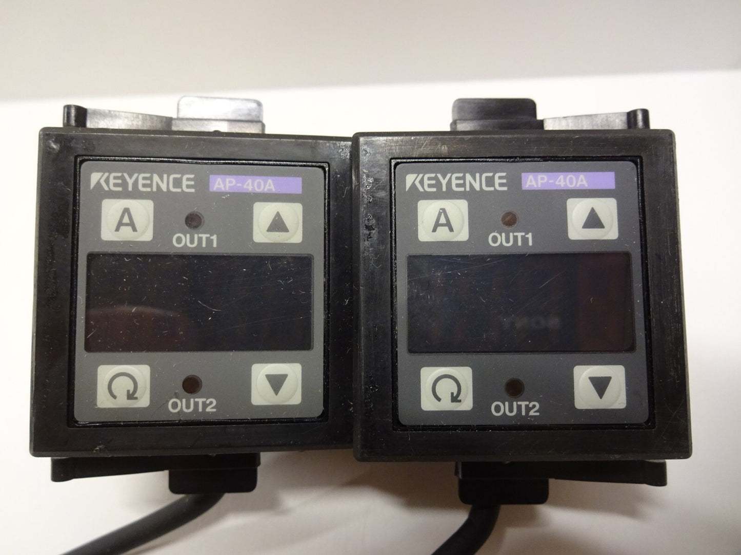 KEYENCE AP-40A / SEPARATE AMPLIFIER TYPE PRESSURE SENSOR / LOT OF 2