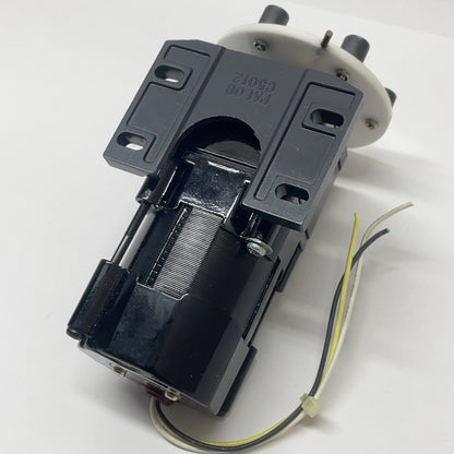 ORIENTAL MOTOR ORK1GK-A3 1W 100V 0.14A REVERSIBLE MOTOR w/ OGK100K GEAR HEAD BOX