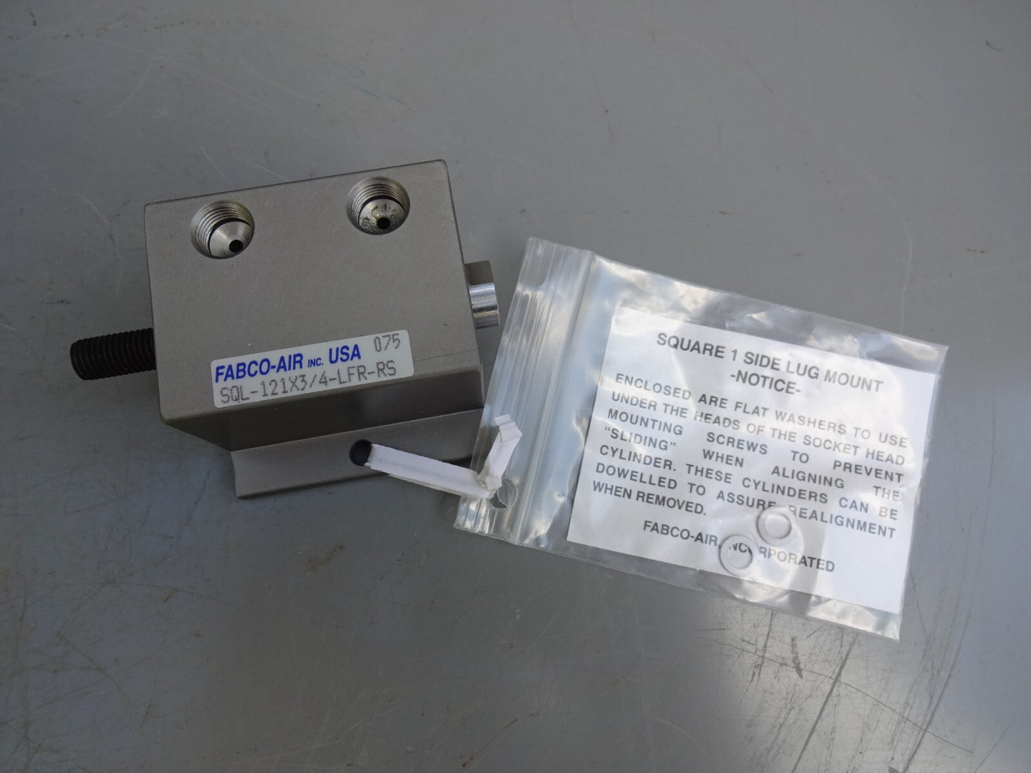 FABCO-AIR SQL-121X3/4-LFR-RS / AIR CYLINDER/ NEW