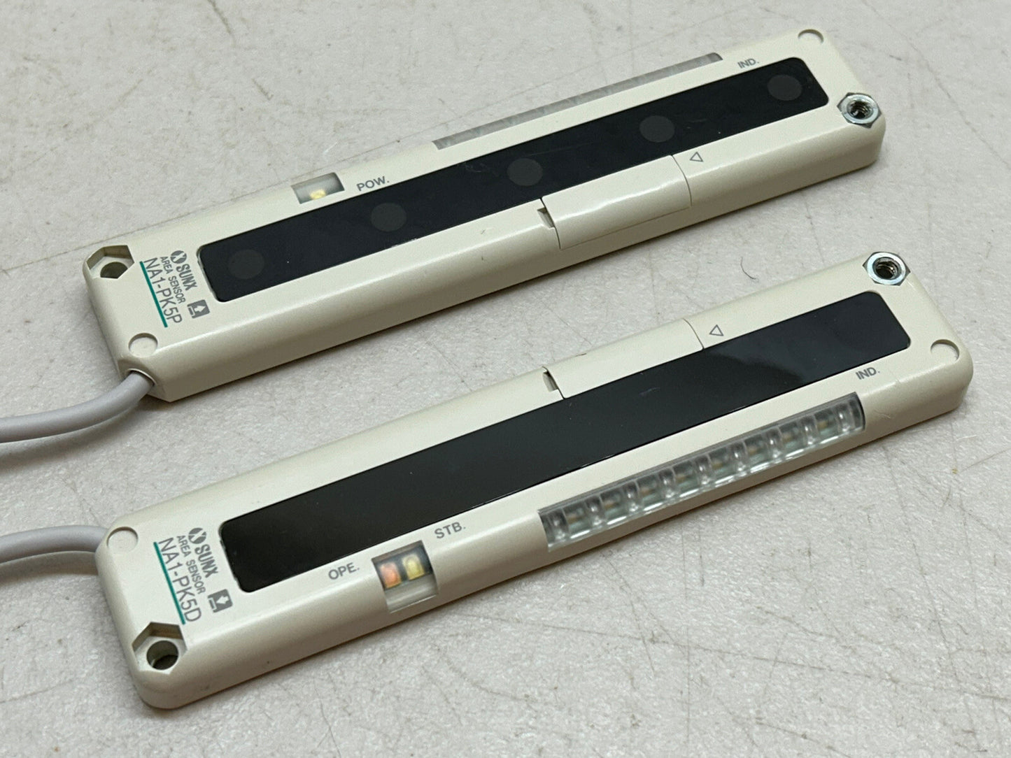 SUNX NA1-PK5 / NA1-PK5D AND NA1-PK5P AREA SENSORS / SET OF 2 USED AS SAMPLES
