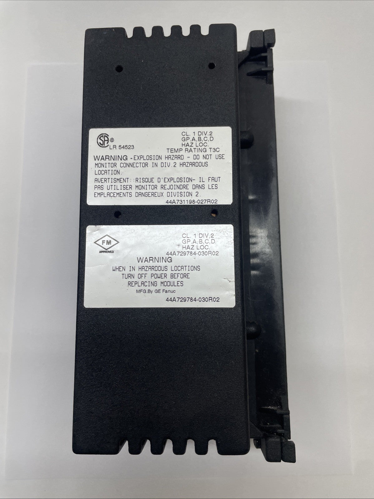 GE Fanuc IC660BBD021 Genius Sink I/O Module 24/48 VDC