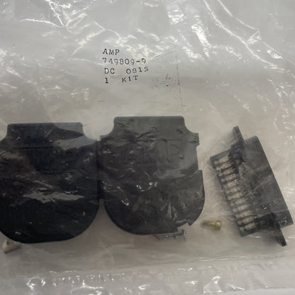 AMP 749809-9 25-Pos AMPLIMITE HDE-20 IDC D-Sub Plug Kit