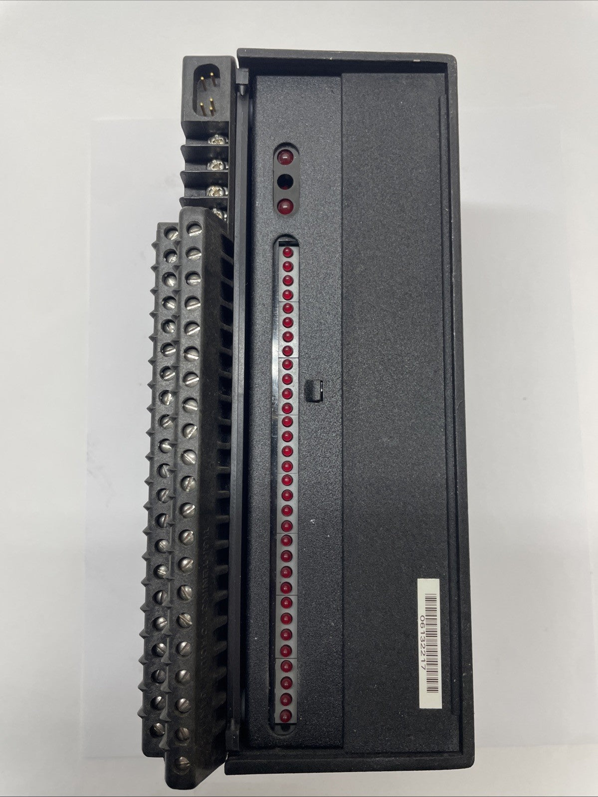 GE Fanuc IC660BBD024 GENUIS I/O Block 32-Circuit 12-24 VDC (EBD024T + TBD024K)