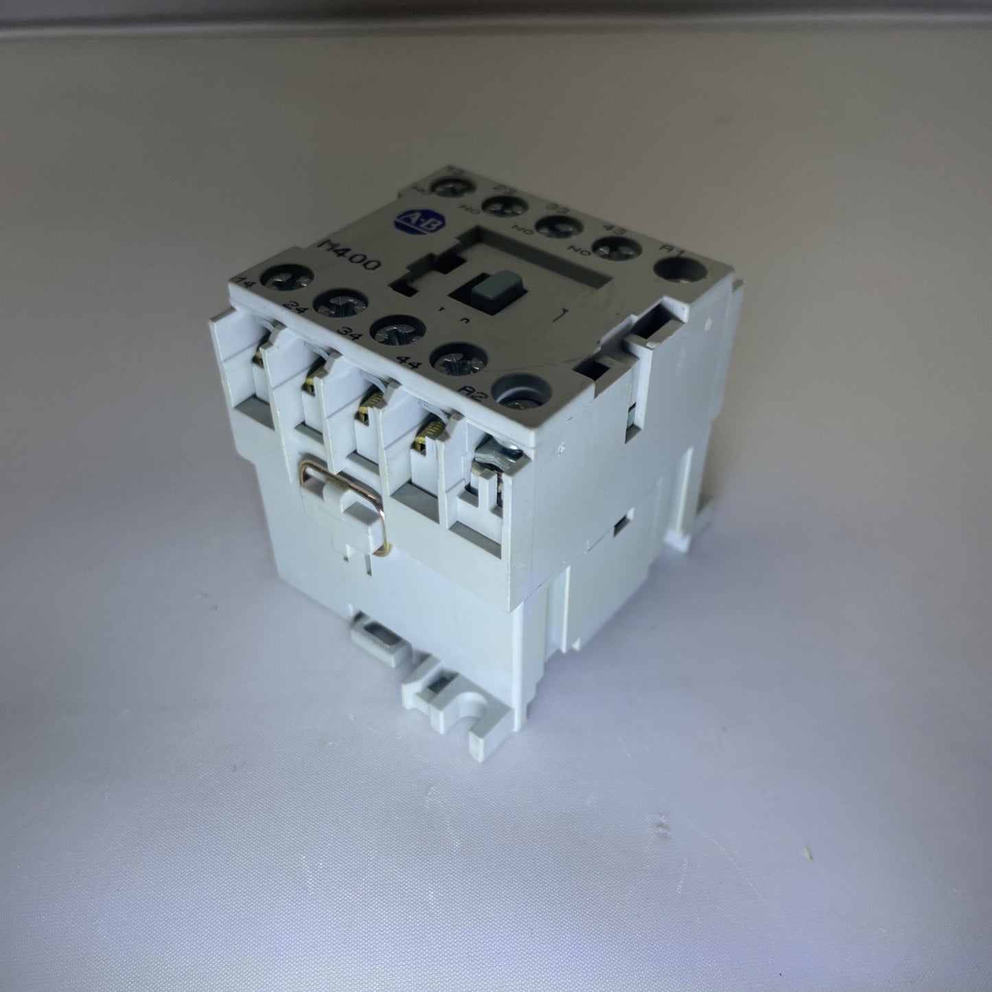 ALLEN-BRADLEY AB 700DC-M400 CONTROL RELAY SERIES A M400 500V 16A