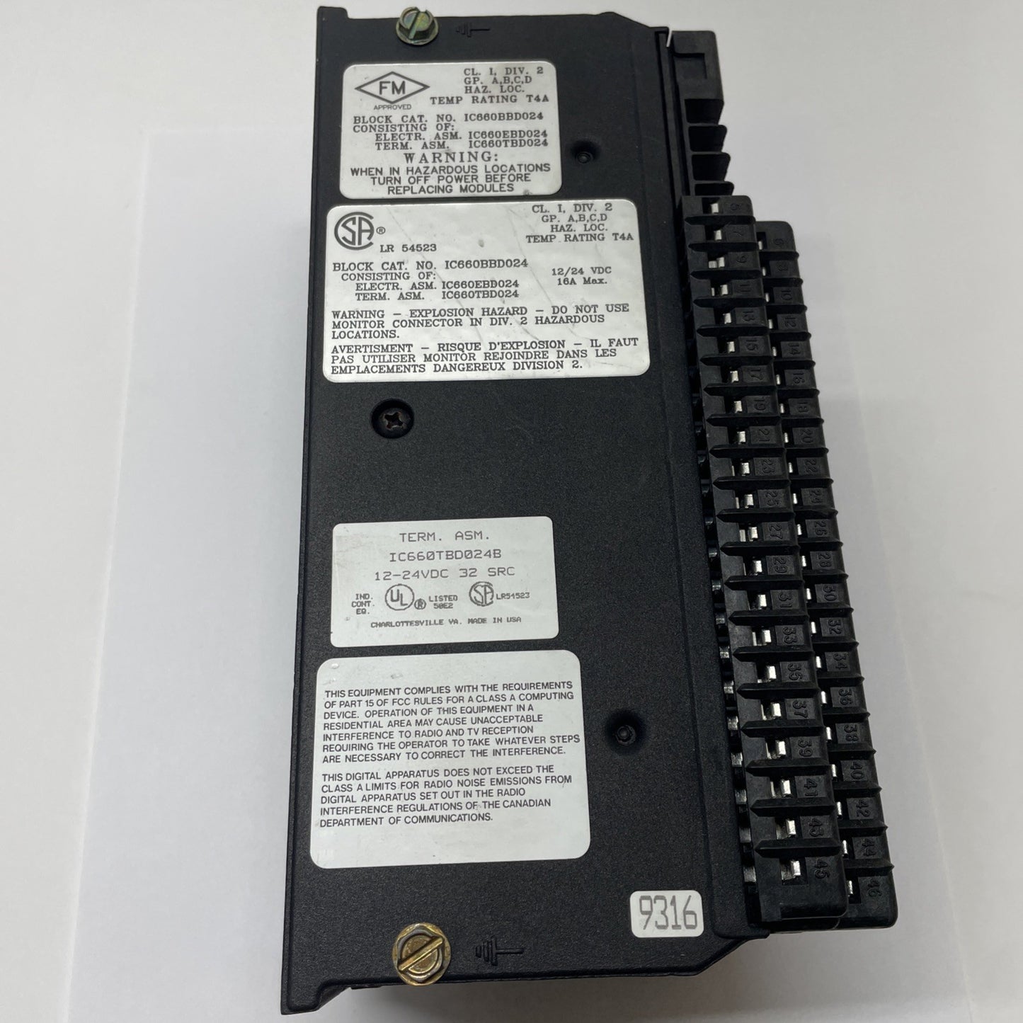 GE Fanuc IC660BBD024 I/O Block Assembly 32-Circuit 12-24VDC (EBD024 + TBD024)