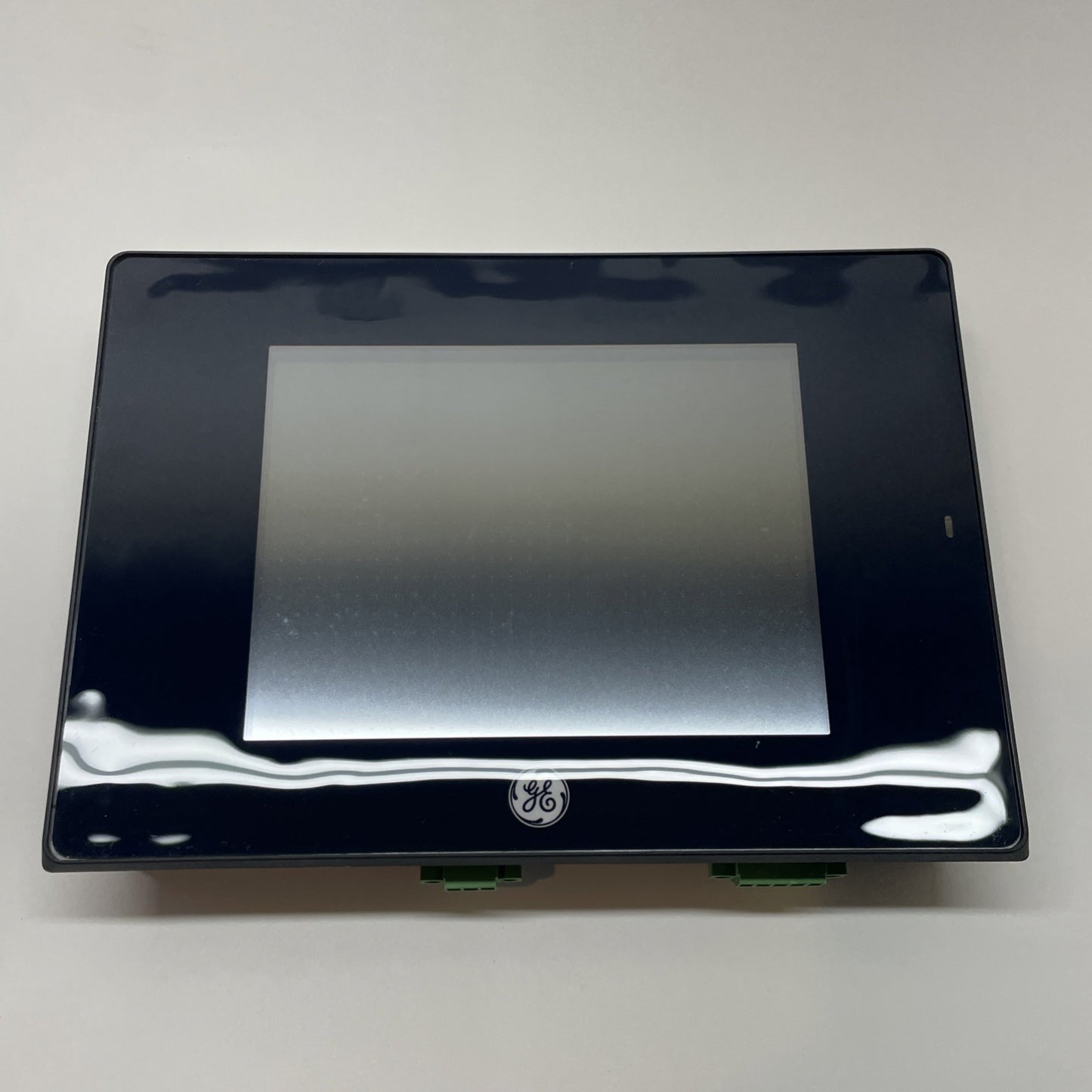 IC755CSS06RDA-AJ GE Emerson QuickPanel+ 6″ HMI Touch Screen Operator Panel