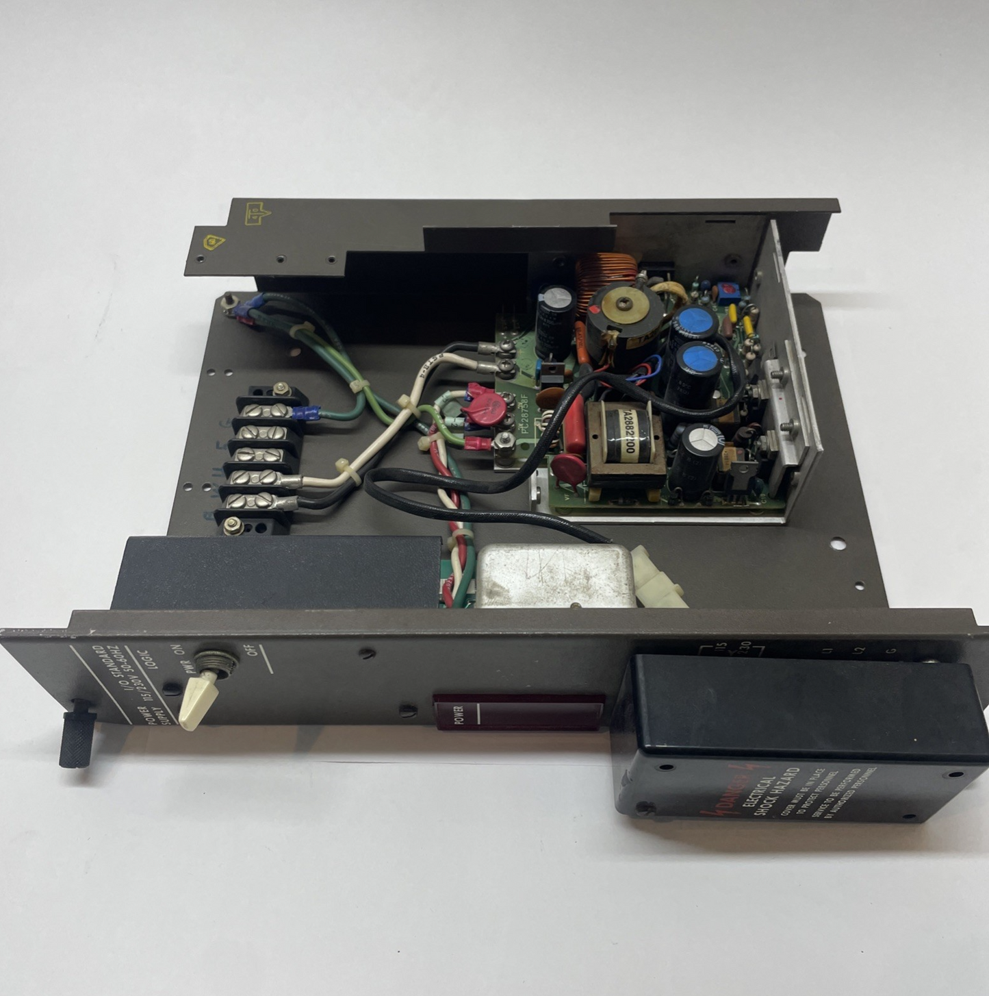 GE / Fanuc IC600PM502A Series-6 I/O Power Supply Module 115/230 VAC