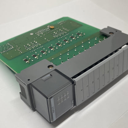 Allen Bradley 1746-IA8 Input Module SLC 500 Series A