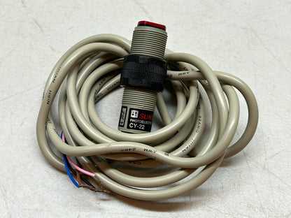 SUNX CY-22 / PHOTOELECTRIC SENSOR / USED AS SAMPLE UNIT ONLY