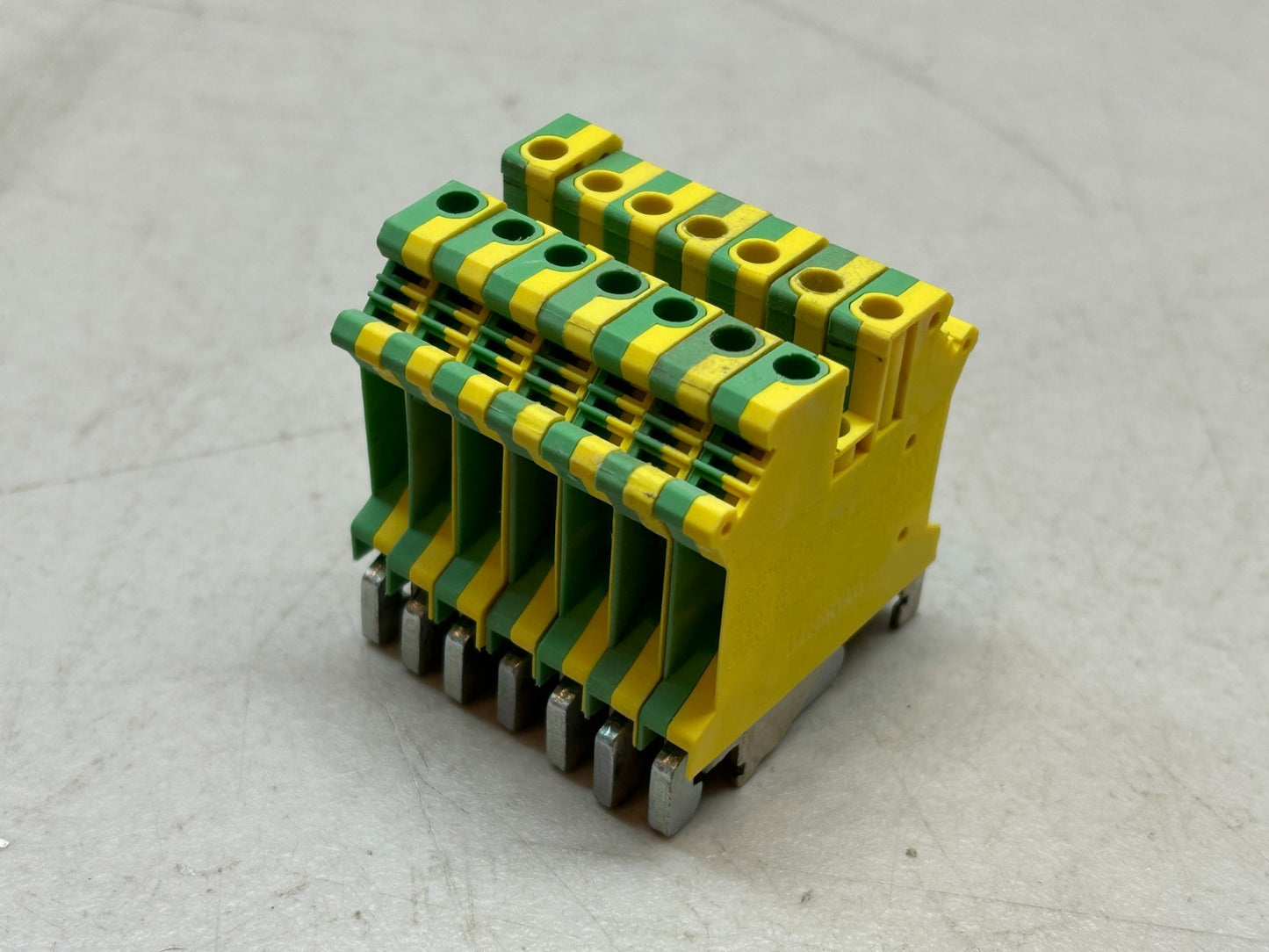 Phoenix Contact Terminal Block IEC 60947-7 4MM
