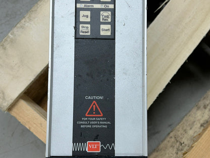 DANFOSS 195H3109 / VARIABLE SPEED DRIVE / VLT TYPE 2040