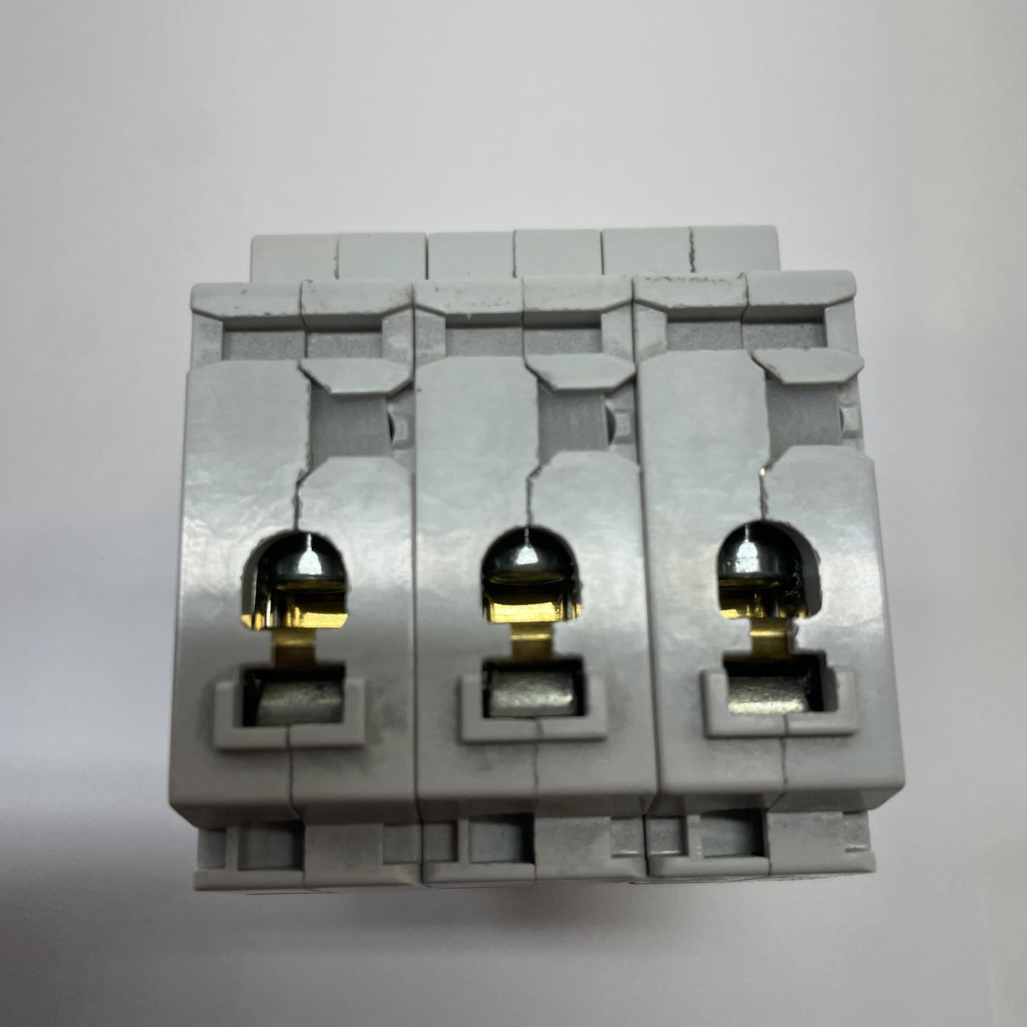 ABB S203 K10A CIRCUIT BREAKER 3-Pole 10A 2CDS253001R0427