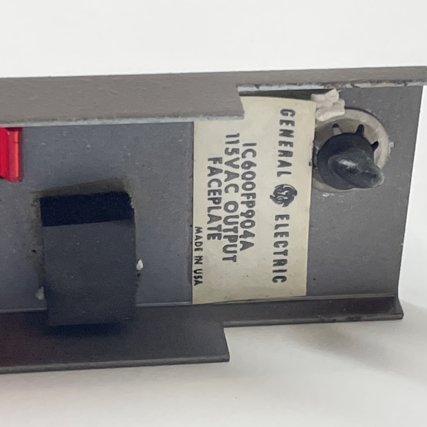 GE/General Electric IC600FP904A Output Faceplate / I/O Module Faceplate