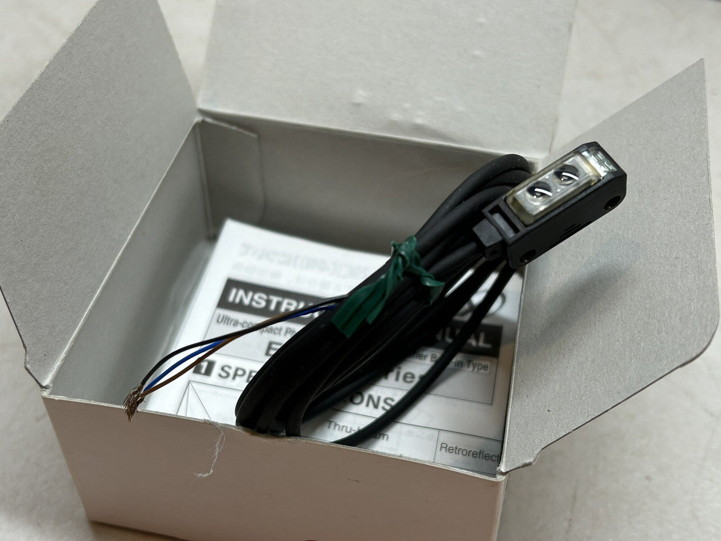 SUNX EX-26A-PN / PHOTOELECTRIC REFLECTIVE SENSOR 6MM-14MM / NEW