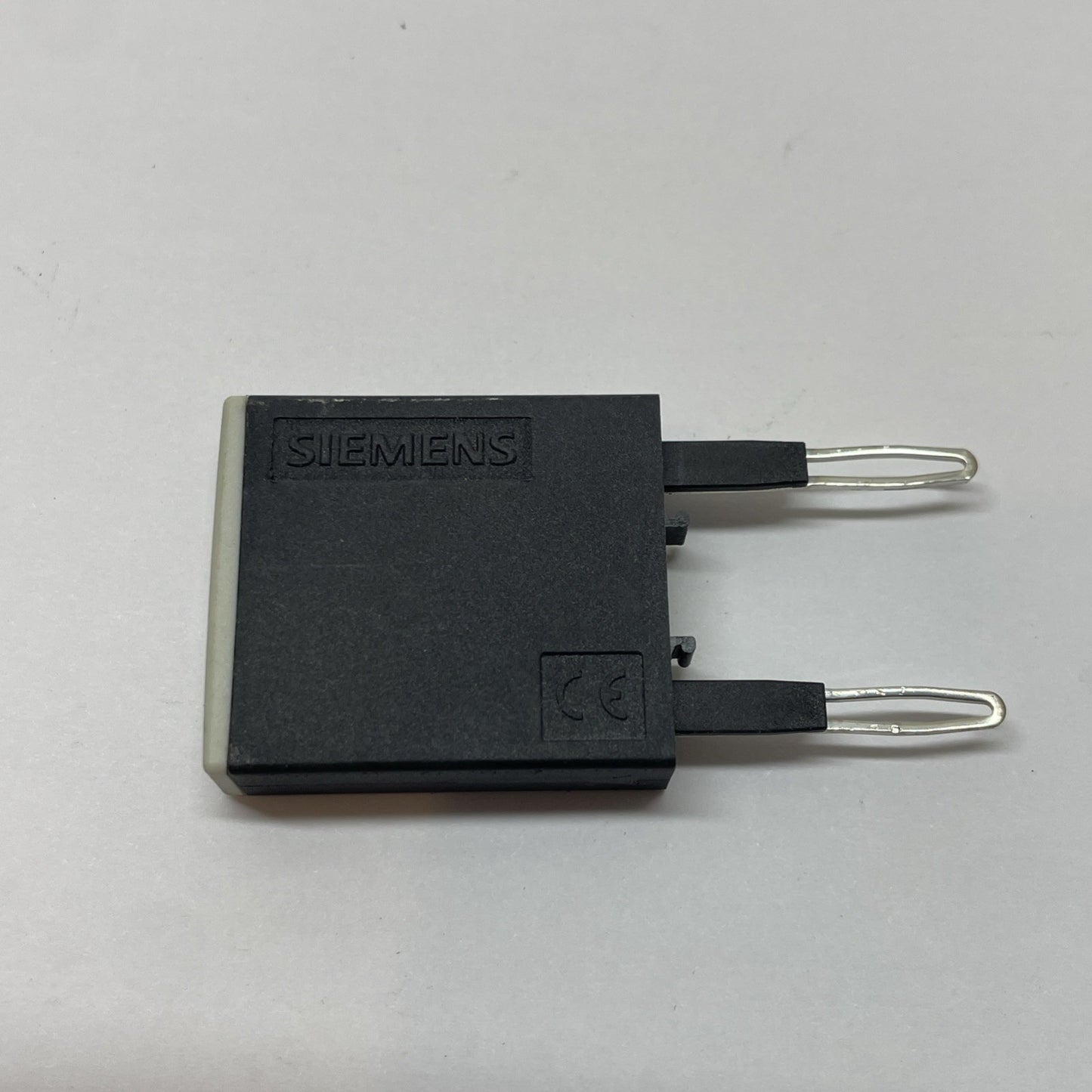 (LOT OF 6) Siemens 3RT1916-1BC00 Surge Suppressor Varistor 48-127 VAC 70-150 VDC
