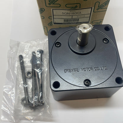 Oriental Motor 5GN180KA Gearhead Parallel Shaft 180 :1 1/2-in Output