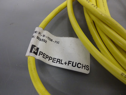 PEPPERL + FUCHS V1-W-YE5M-PVC / 903352 / 3AMP / 300V CORDSET / NEW