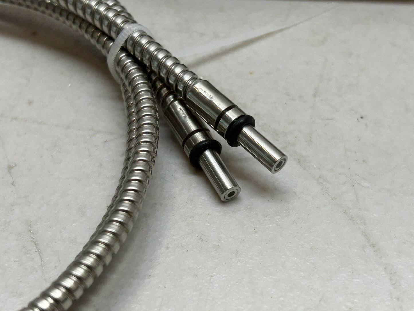 BANNER BA1.53SMTA / DIFFUSE-MODE BIFURCATED GLASS FIBER SENSOR 2.3MM DIA / NEW