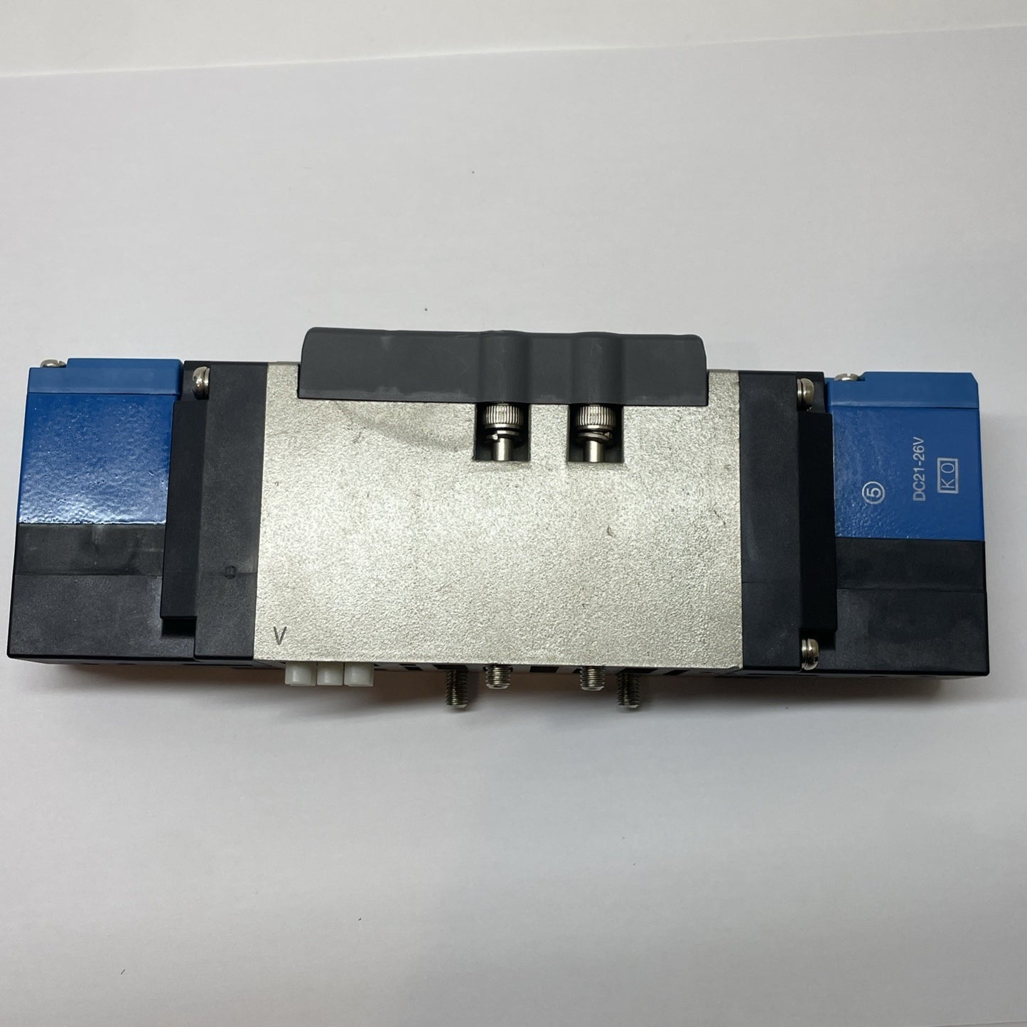 SMC VSS8-6-FG-D-3EZ-V1 Solenoid Valve 5-Port ISO Plug-In 24 VDC