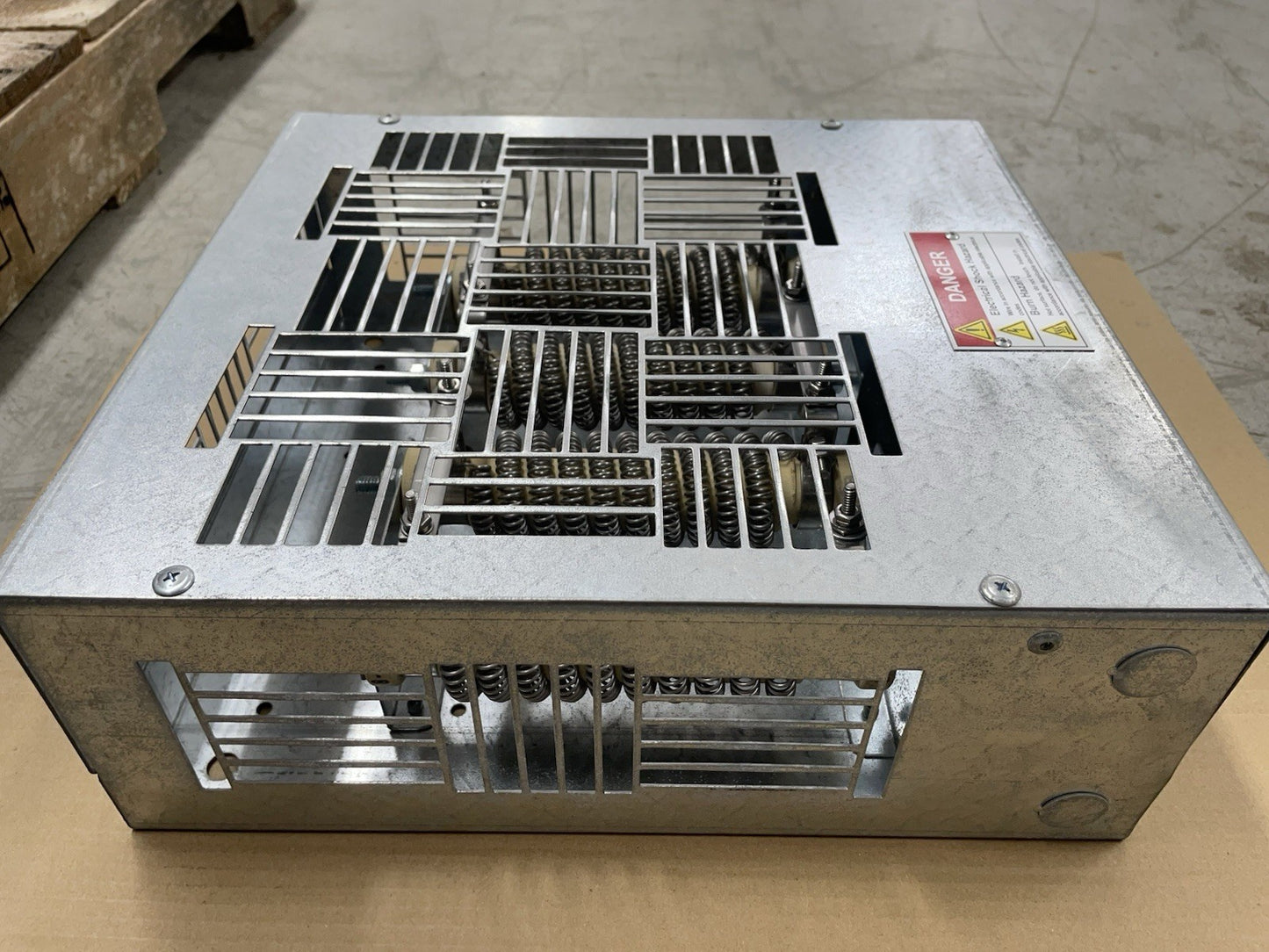 Post Glover T32R1K08 Dynamic Braking Resistor 32Ω 1080W PowerFlex Compatible