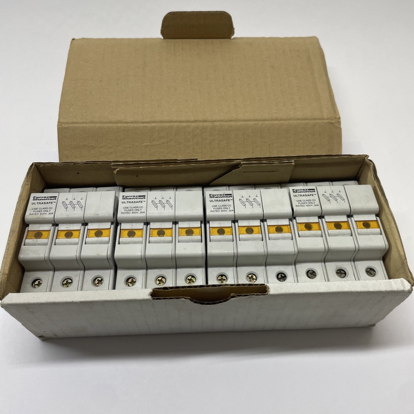 (LOT OF 4) Ferraz Shawmut Ultrasafe USCC3I Y218038 3-Pole Fuse Holder 600V 30A