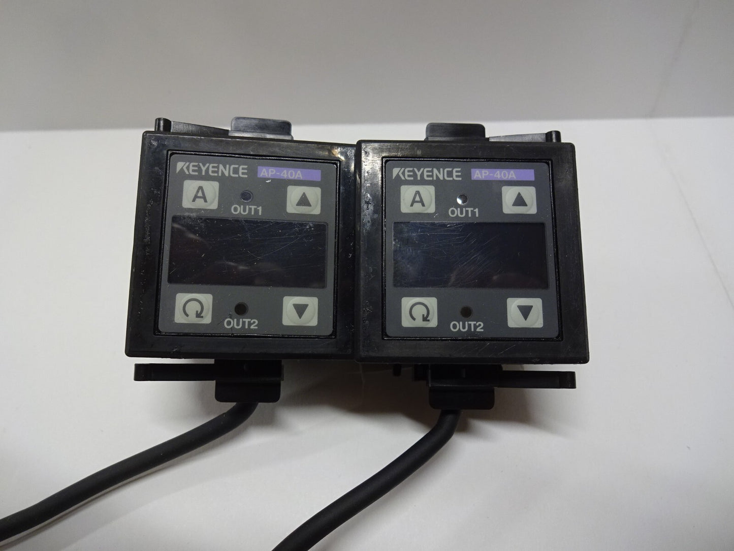 KEYENCE AP-40A / SEPARATE AMPLIFIER TYPE PRESSURE SENSOR / LOT OF 2