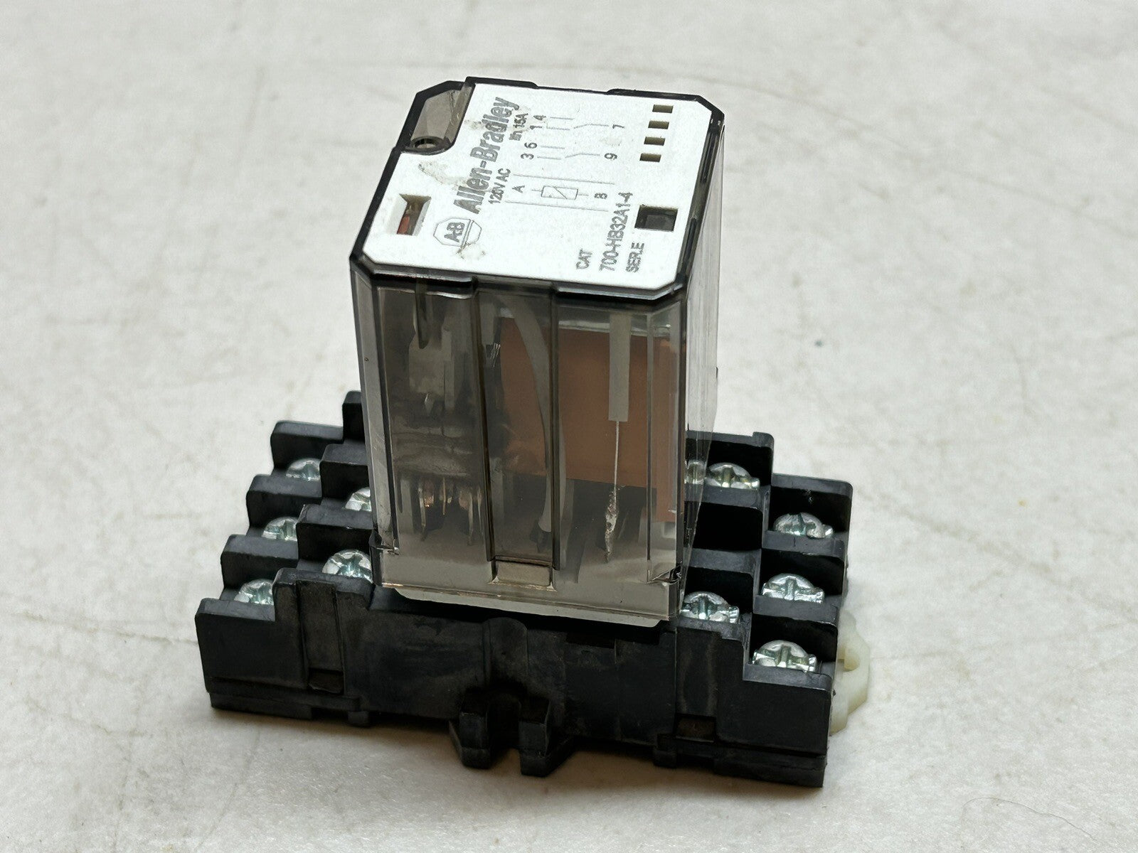 b7be958f-4eef-423a-80ec-fdfcdcc6b729