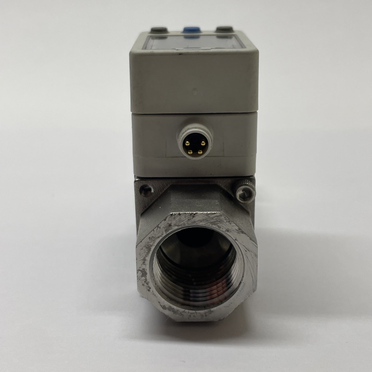 SMC PF3W720-F04-E-M / DIGITAL WATER FLOW SWITCH / 2 ~16L / MIN 1/2" F PORTS