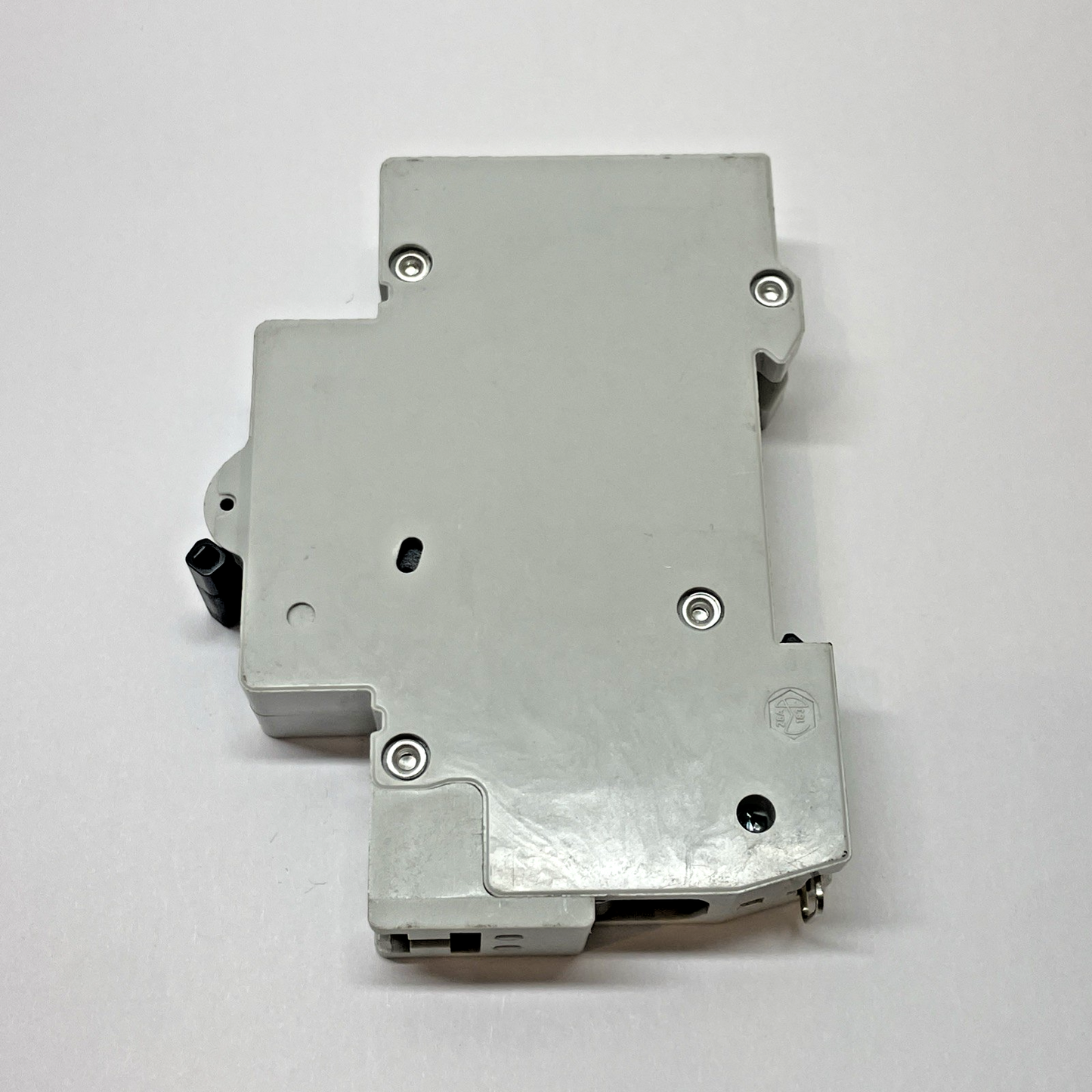 GE V-LINE V37115 15A 1-Pole DIN-Rail Circuit Breaker D15 277/480V (NEW)