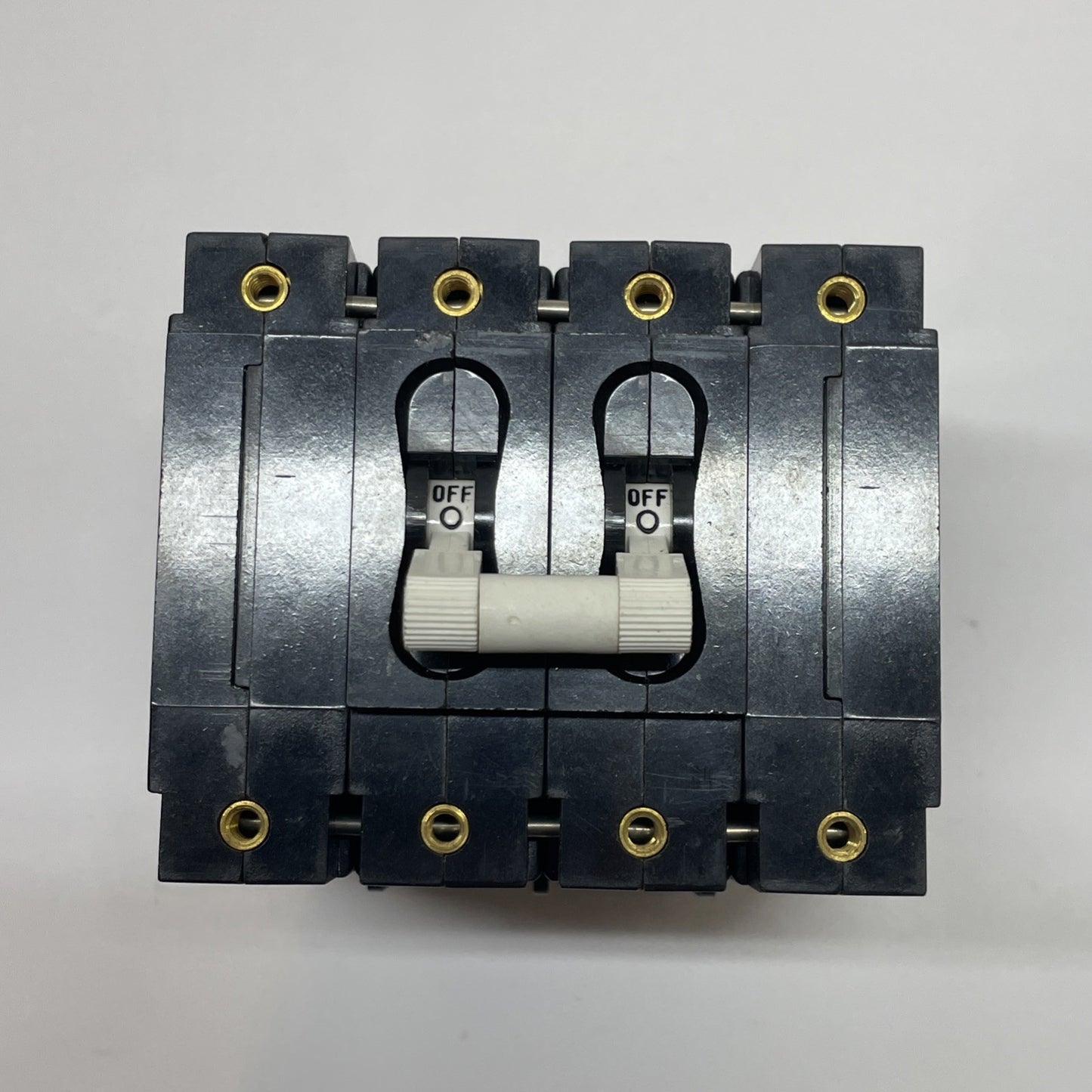 CARLING SWITCH CB4-X0-00-811-11A-C BOLT IN CIRCUIT BREAKER 277V 4POLE **READ**