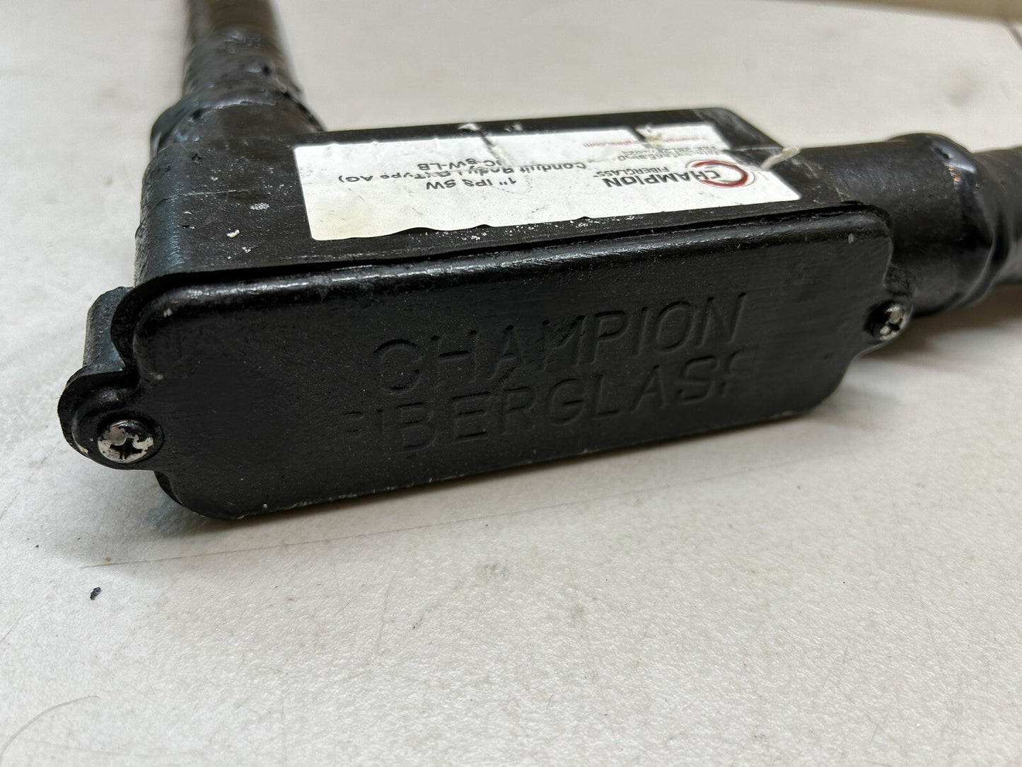 CHAMPION FIBERGLASS 10C-SW-LB / 1" IPS SW CONDUIT BODY LB TYPE AG / NEW