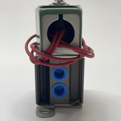 ASCO RED HAT 8340A3 SOLENOID VALVE 1/4" PIPE 19.7 Watt 100 Psi