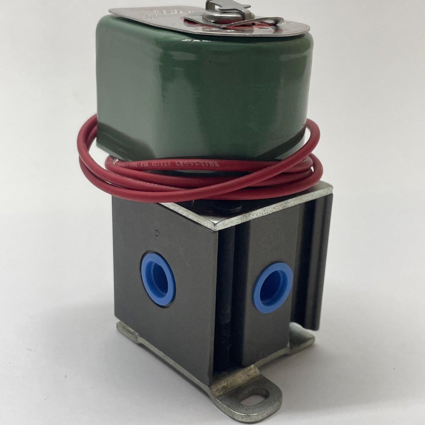 ASCO RED HAT 8340A3 SOLENOID VALVE 1/4" PIPE 19.7 Watt 100 Psi