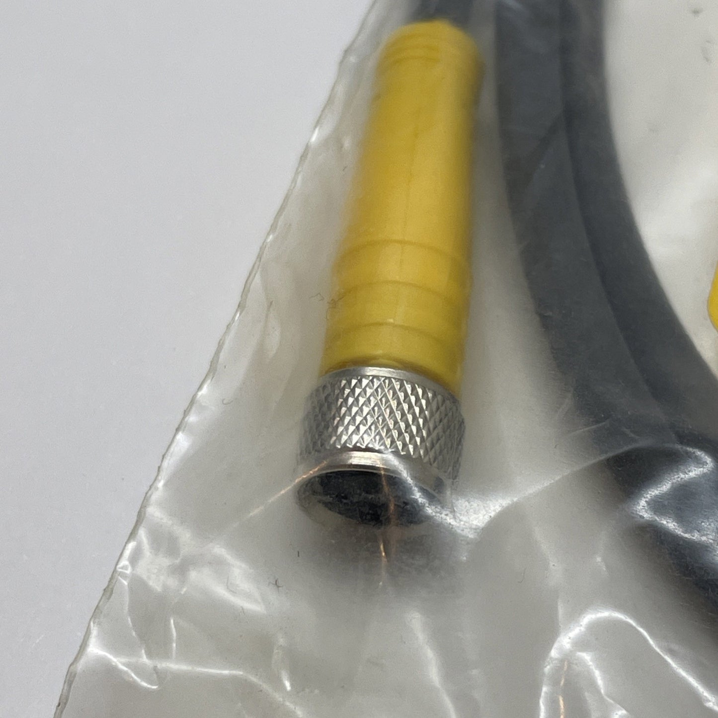 NEW Turck PKG 3M-0.9/S90 Cordset 3-Pin M8 Female Straight 0.9m U2517-89