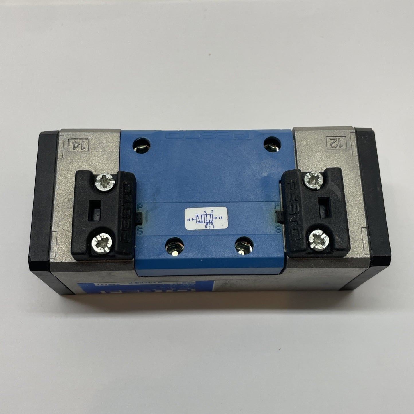 FESTO J-5/2-D-2-C Pneumatic Valve 5/2 Way Bistable 151846