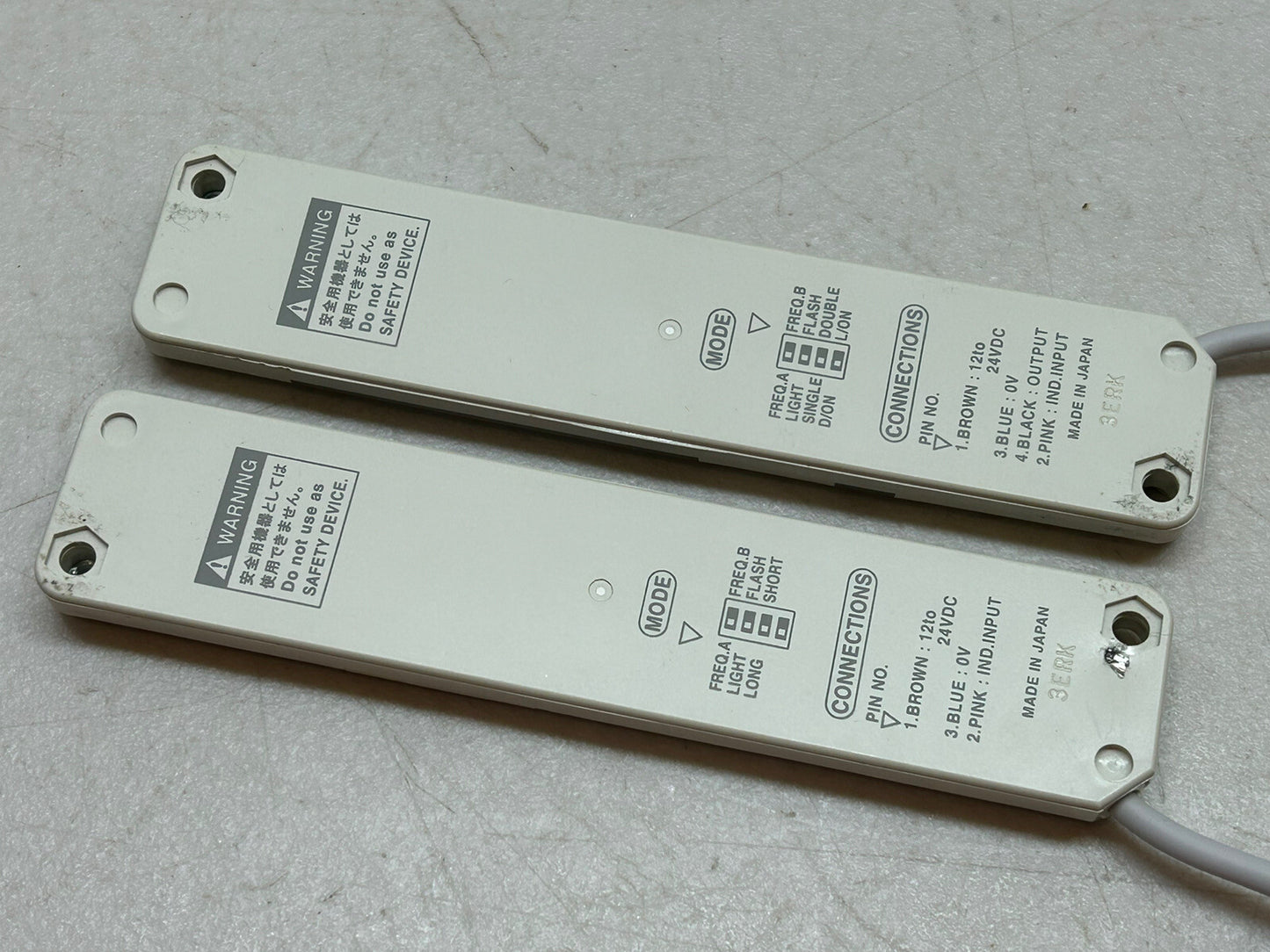 SUNX NA1-PK5 / NA1-PK5D AND NA1-PK5P AREA SENSORS / SET OF 2 USED AS SAMPLES