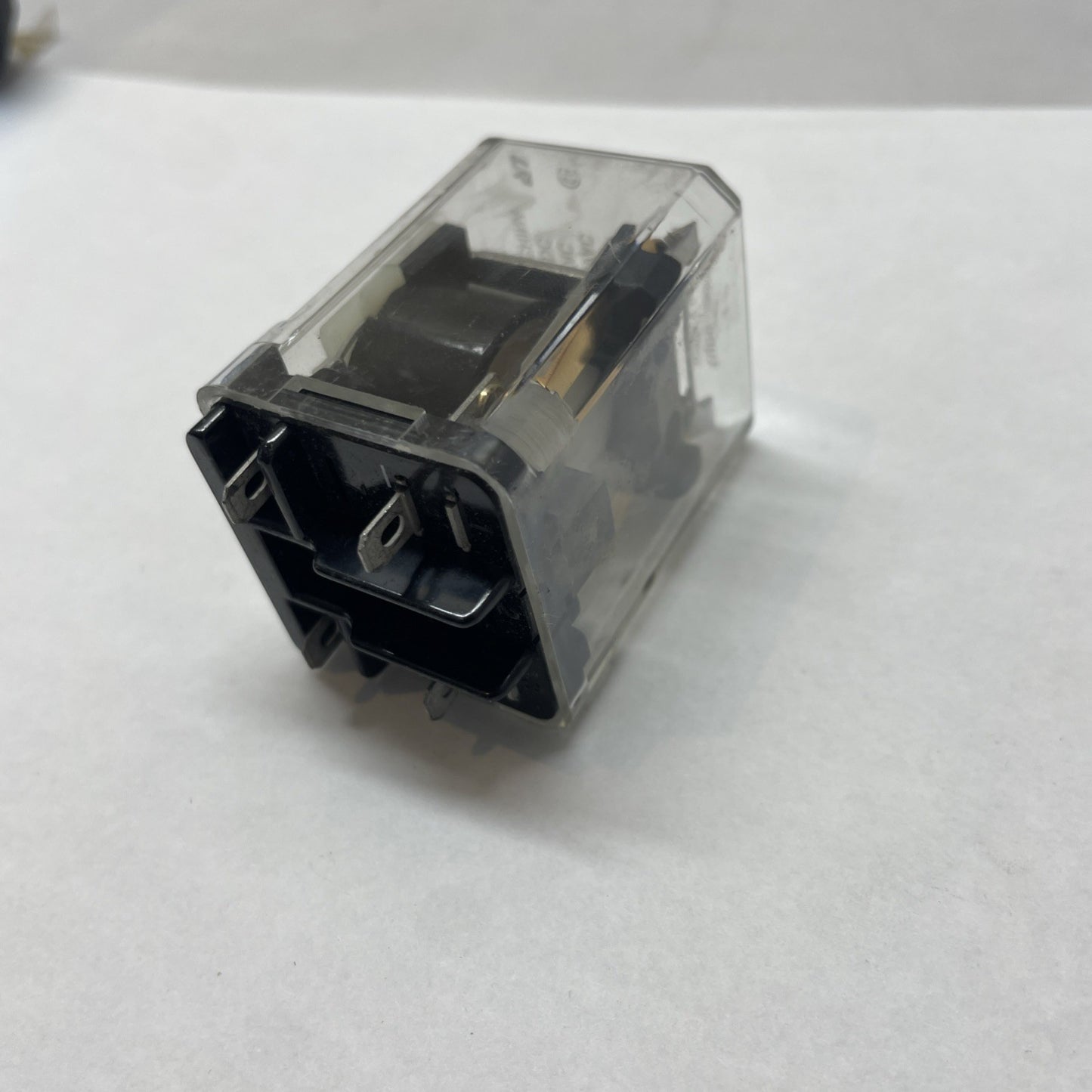 (LOT OF 8) Tyco Electronics KUEP-3D15-24 General Purpose Relay 24VDC